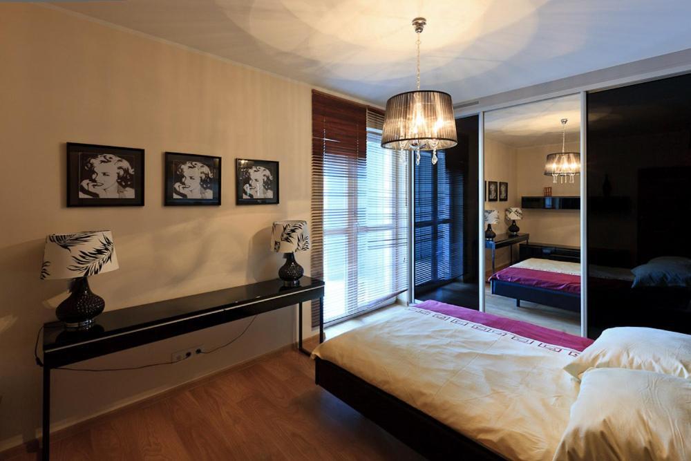 City Aparthotel Wola Warsaw Room photo